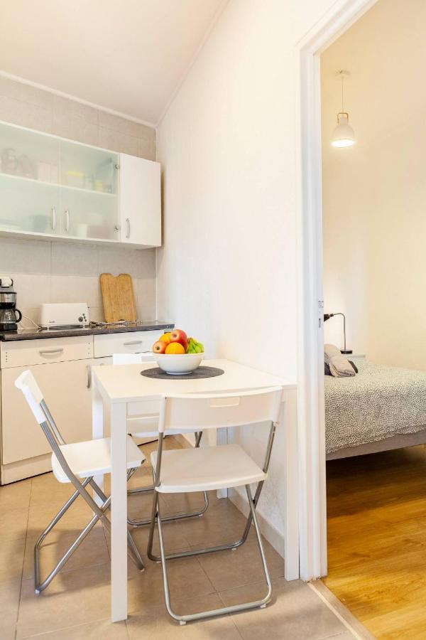 Relax In Lisbon For 4 People With Terrace And Parking Apartment Ngoại thất bức ảnh